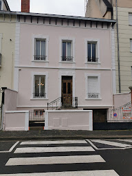 Photo n°2 de Ravalement de façade rodier à Abrest (Cours de peinture)