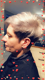 Photo n°27 de Epitete Morgane à Hennebont (Perruquier)