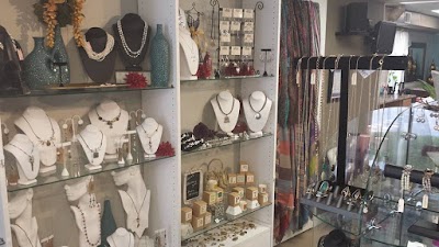 Photos of Lakeshore Salon