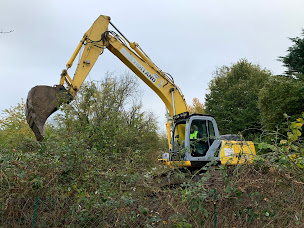 Photo n°2 de DE LAIRE SARL à Molles (Société de travaux publics)