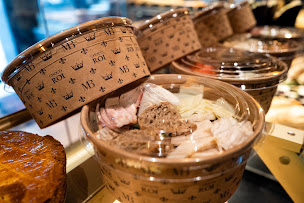 Photo n°11 de Boulangerie Pâtisserie Maison Bécam - Atoll à Beaucouzé (Salon de thé)