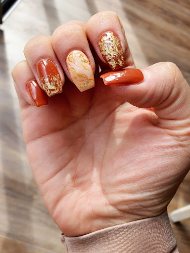 Star Nails and Wax - Thumbnail