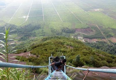 Photos of Mount Kelam
