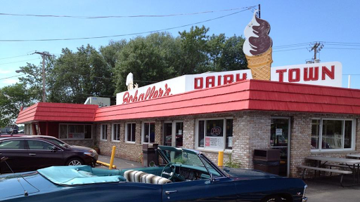 Yoyo's Hot Dogs