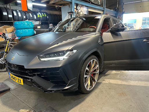 Automotive Volendam - Thumbnail
