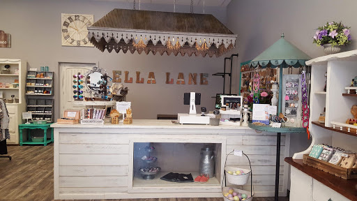 Ella Lane - Thumbnail