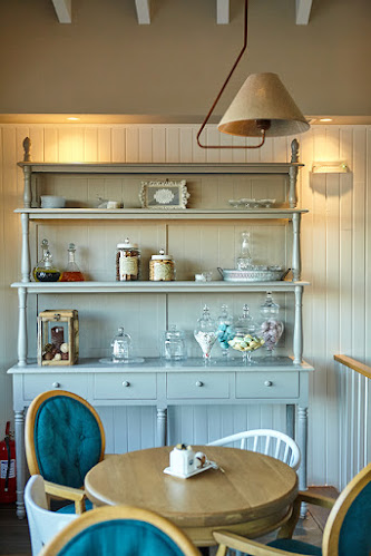 Λεωφ. Ενώσεως 16, Χίος 821 00