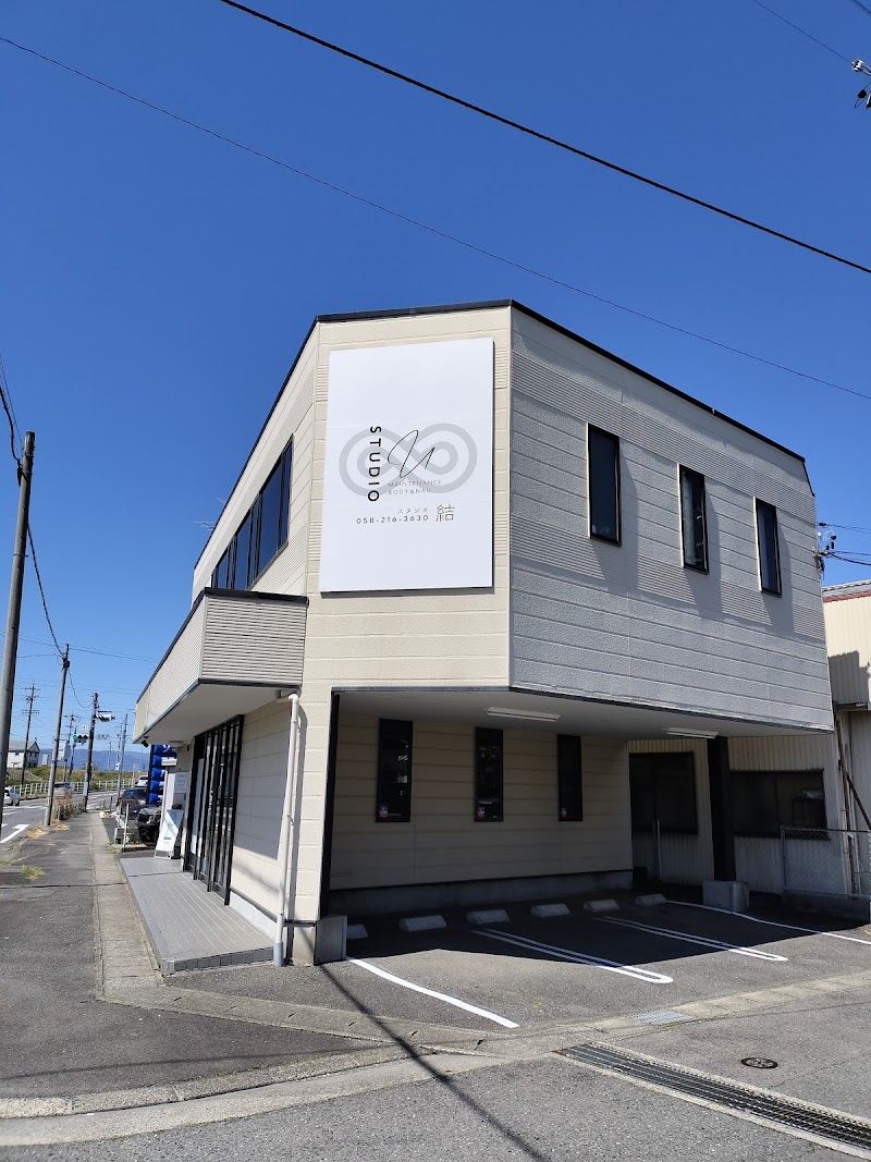 【STUDIO結】ネイルサロン/AntiGravity®︎ Fitness/パーソナルピラティス/パーソナルトレーニング／温活ハーブテント