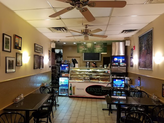 Ernesto's Pizza