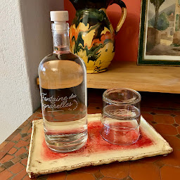 Photo n°8 de Fontaine des Magnarelles à Althen-des-Paluds (Maison d'hôtes)