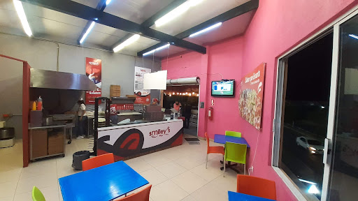 Smiley's Wings & Pizza Zona Peñaflor - Thumbnail