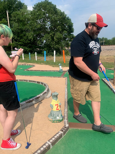 Ralphs Mini Island Golf - Thumbnail