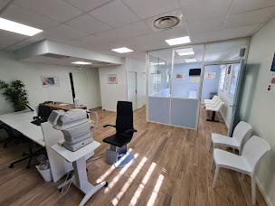 Photo n°9 de Dr Thomas Gaujoux à Nîmes (Ophtalmologiste)