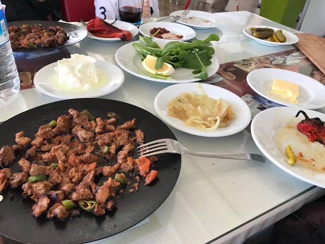 Tavacı Refik