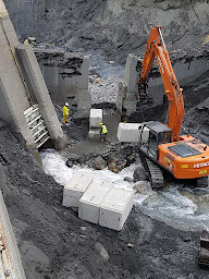Photo n°2 de 3 BTP à Saint-Jean-de-Maurienne (Société de travaux publics)