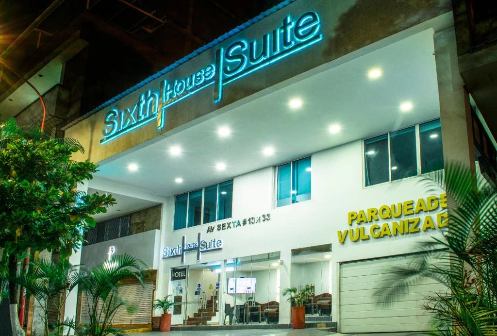 SIXTH HOUSE SUITE