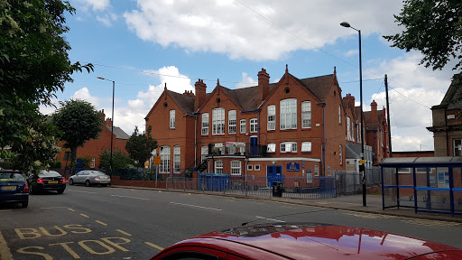 Earlsdon Primary School Logo