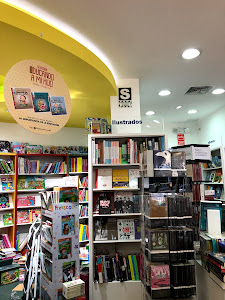 SBS International Bookstore San Isidro 7