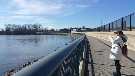 Potomac River Waterfront Park