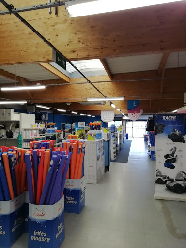 Photo de Cash Piscines à Rouillé (86480)