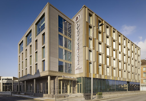 DoubleTree by Hilton Hull