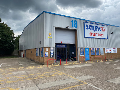 Screwfix Hertford 18 Merchant Dr, Mead Ln, Hertford SG13 7AY, United Kingdom
