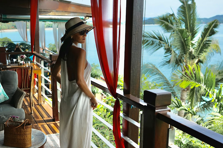 Dr Frogs Bar & Grill by null