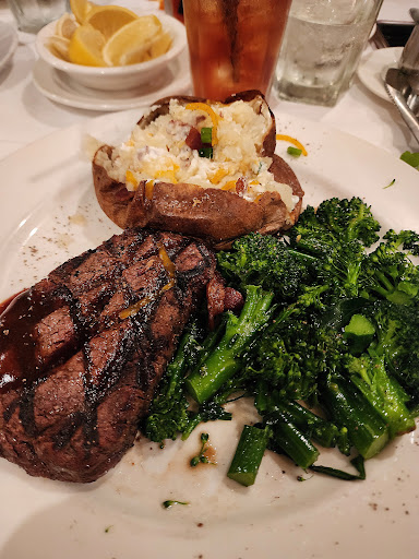Rick's Chophouse - Visual