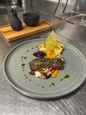 Di Alt Apothek by null