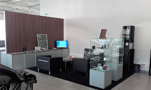 Photo n°3 de Mercedes-Benz- Groupe Autosphere -Champs-sur-Marne à Champs-sur-Marne (Concessionnaire Mercedes-Benz)