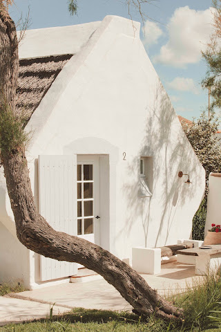 Les Bains Gardians by null