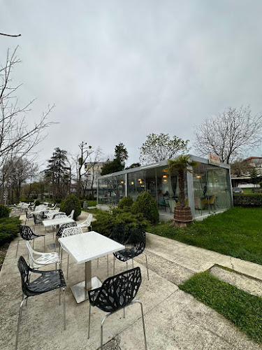 Opinii despre Bohemy Sea Paradise în Царево - Кафене