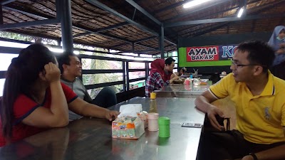 Photos of Toko Buku Fadhil