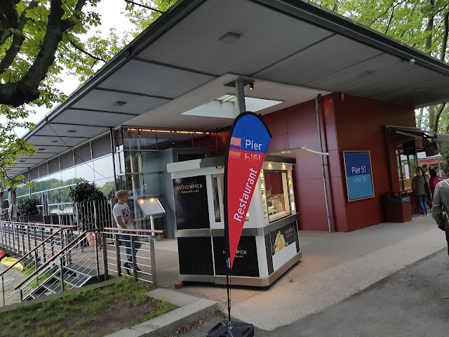 Pier 51 Restaurant