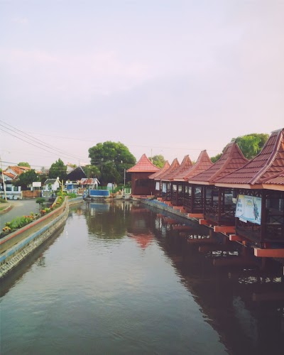 Photos of Lesehan Pinggir Sungai