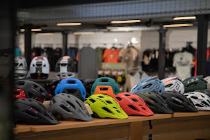 Photo n°13 de Fun Sports Cycles - Vélos Electriques & Musculaires - Neuf/Occasion à Carcassonne (Magasin de vélos d'occasion)