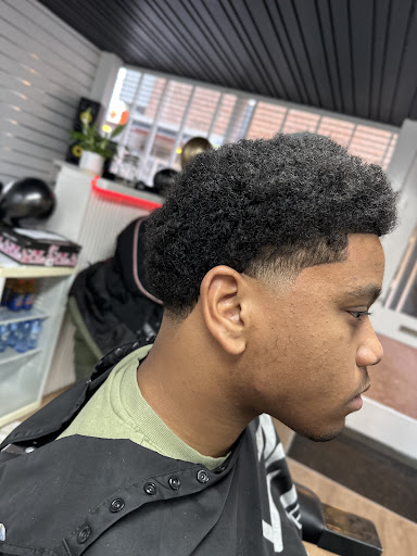 ekkie the barber - Thumbnail