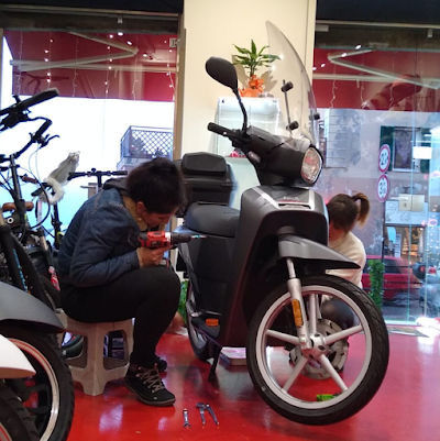 Easyscooter Scooter Elettrici E-Mobility Store