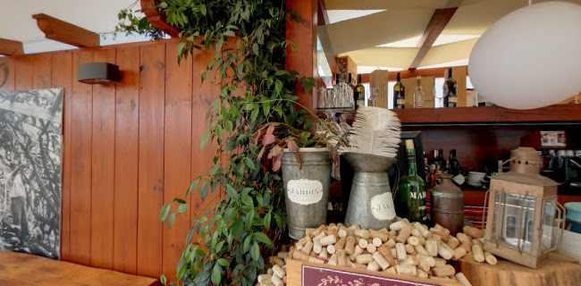 https://www.facebook.com/taxikorestaurante