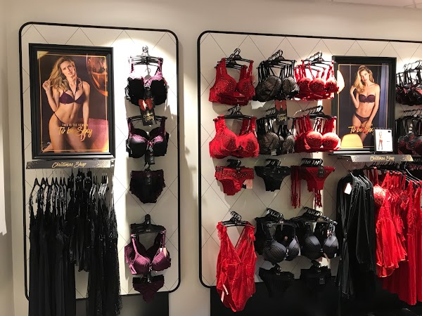 Hunkemöller, Jernbanegade 4800 Nykøbing Falster, Denmark