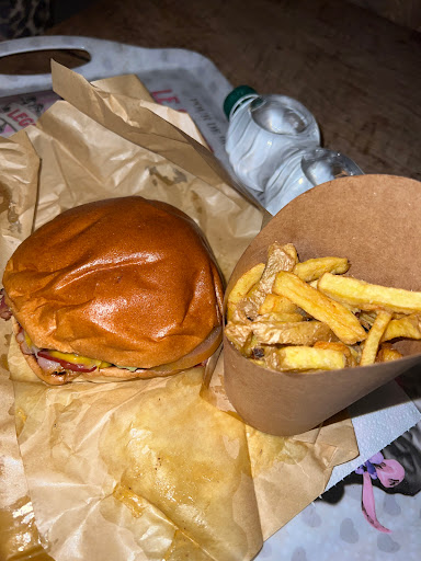 Photo 3 - Burger factory