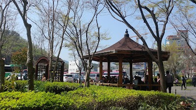 Photos of Tongyeong cruise ship terminal