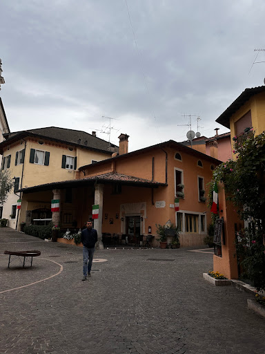 LE ROSE - COFFEE - FOOD - DRINKS Gallery - Italy