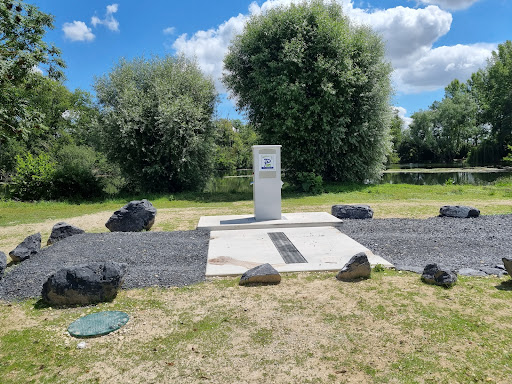 Photo de Camping Étangs du Levant à Bray-sur-Somme (80340)