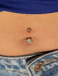 Photo n°8 de Fraisy piercing à Billom (Salon de manucure)