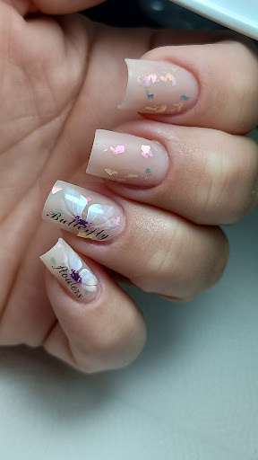 Maui Nails Studio - Thumbnail