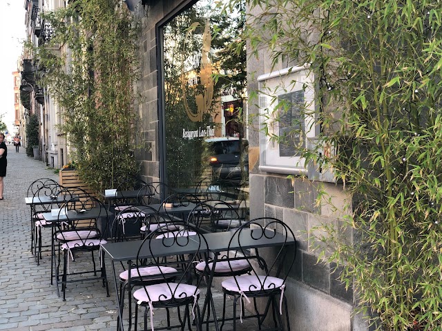 Issan restaurant