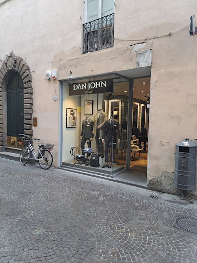 Dan John Lucca - Visual