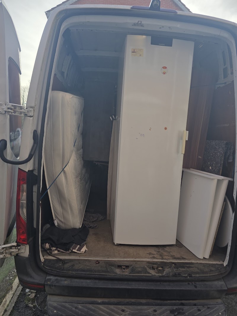 Mawigo Man with Van photo 2