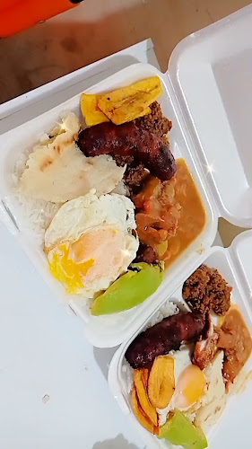 Opiniones de Panadería, pastelería , cafetería y restaurante "Ambrosia" en Babahoyo - Restaurante
